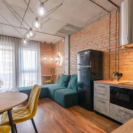 Petrovdom 3-6 In Rc Vozdvizhenka Podil, Dehtiarna,6 * Kyiv